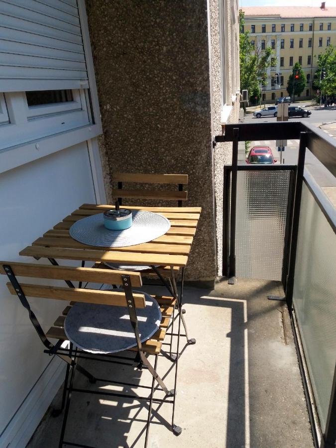 Aweshome City Apartment - 3 Bedrooms And Free Parking Debrecen Exterior foto