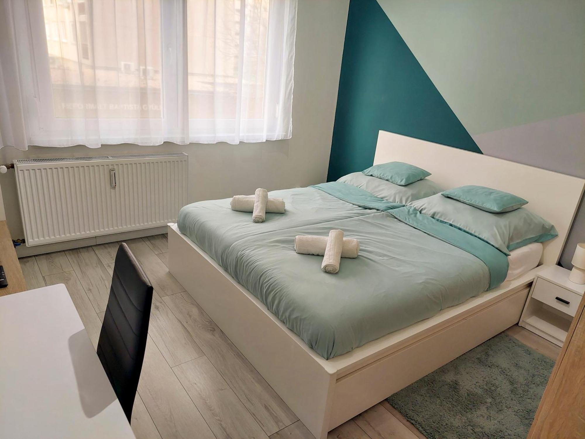 Aweshome City Apartment - 3 Bedrooms And Free Parking Debrecen Exterior foto